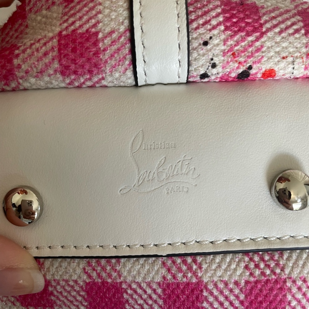Christian Louboutin
Frangibus Viva Vichy Small With Love Graffiti Toile Tote Bag - Picture 7 of 13